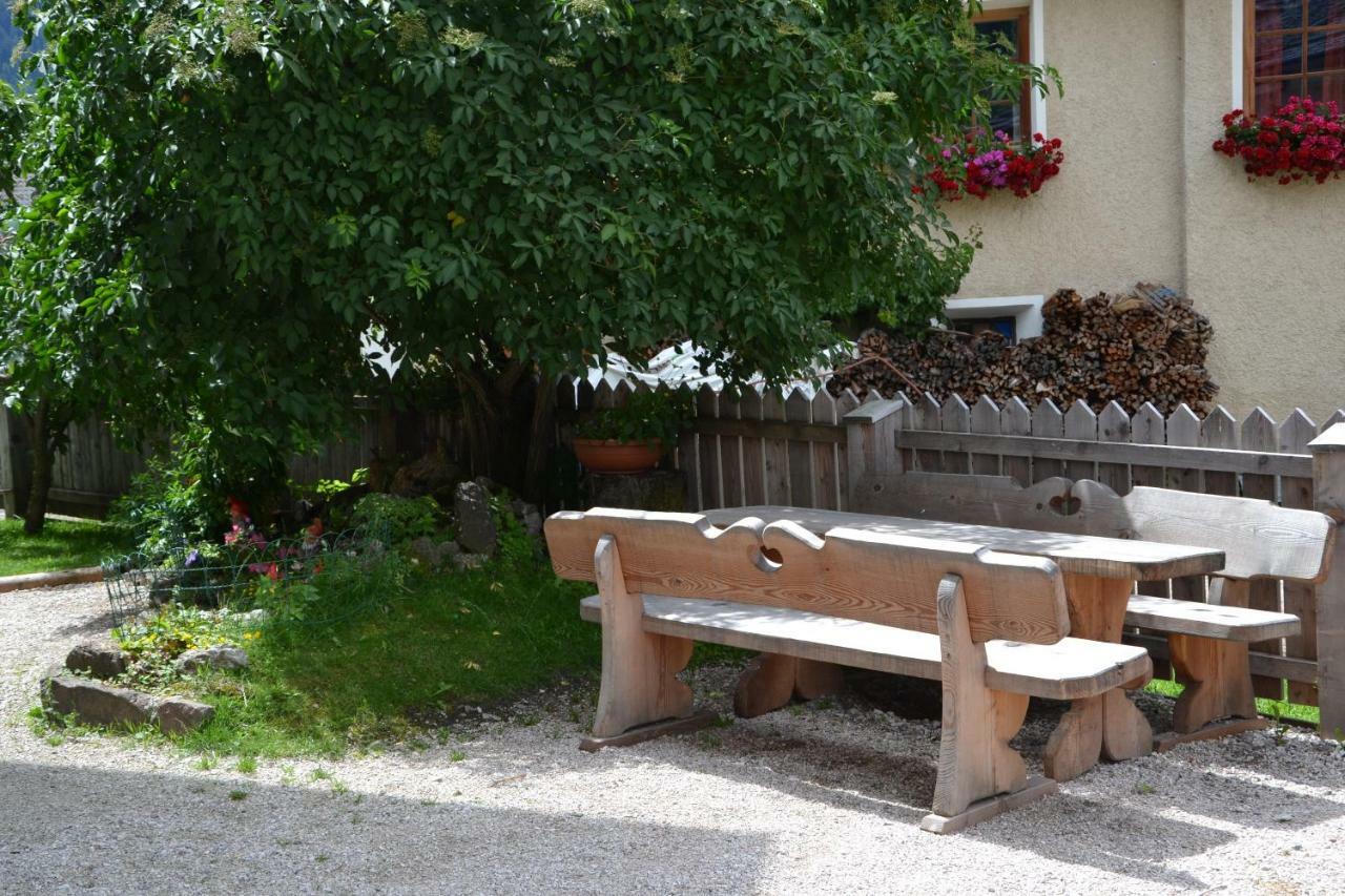 Mutznhof Villa Dobbiaco Bagian luar foto